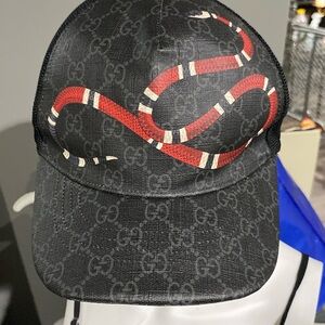 Authentic Gucci Kingsnake GG Supreme Logo Black Gray Hat Baseball Cap